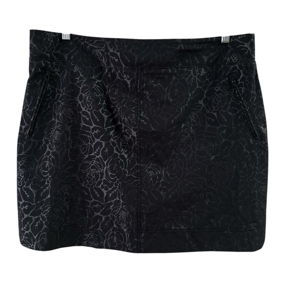 Orvis black floral embossed athletic skirt with shorts - Picture 1 of 6